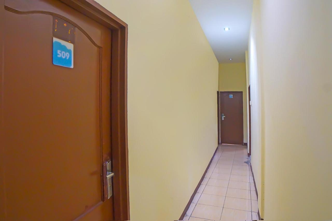Reddoorz At Jalan Japaris Medan Exterior foto